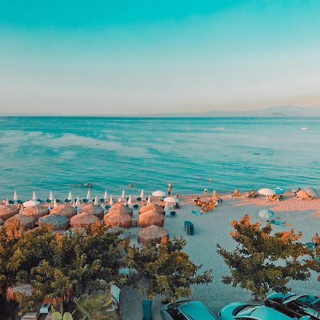 Aleksia Seaside Deluxe Apartment Pefkochori Ngoại thất bức ảnh
